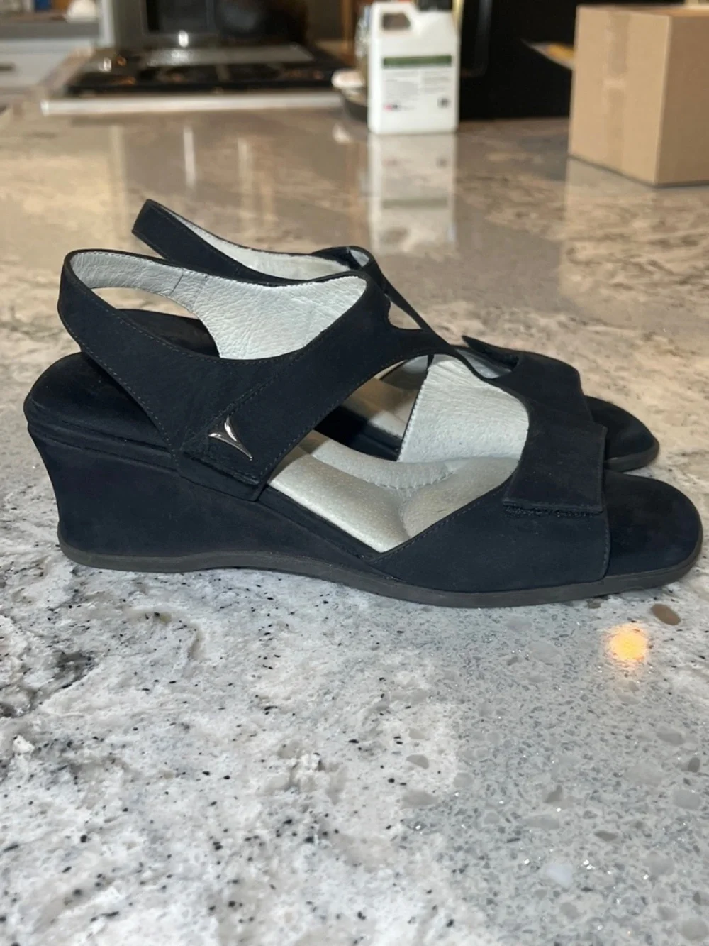 BeautiFeel Carmen Black Nubuck Leather Wedge Sandals Size 37 (US 6.5) EUC